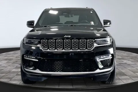 Photos of 2022 Jeep Grand Cherokee Summit for sale in Roanoke, IN at Southwest Auto Sales