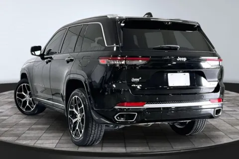 More photos of 2022 Jeep Grand Cherokee Summit at Southwest Auto Sales, IN