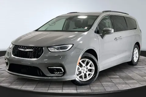 Another view of 2022 Chrysler Pacifica Touring L for sale in Roanoke, IN at Southwest Auto Sales