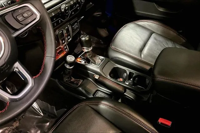 2023 Jeep Wrangler 2-Door Rubicon - Photo 18