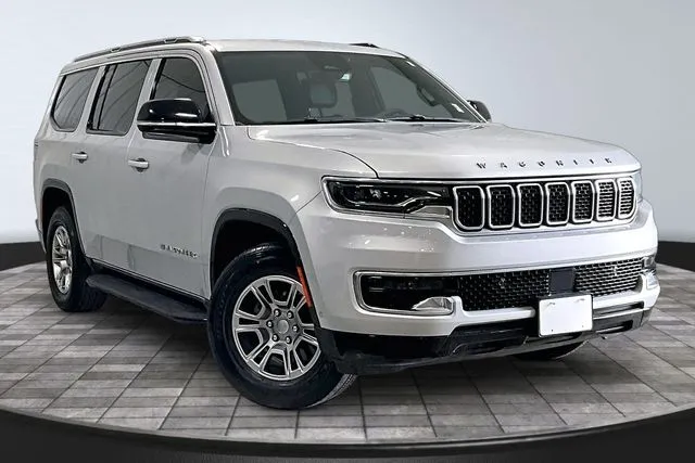 Silver 2023 Jeep Wagoneer for sale in Roanoke, IN