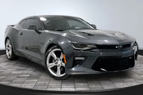 Gray 2017 Chevrolet Camaro SS for sale in Roanoke, IN