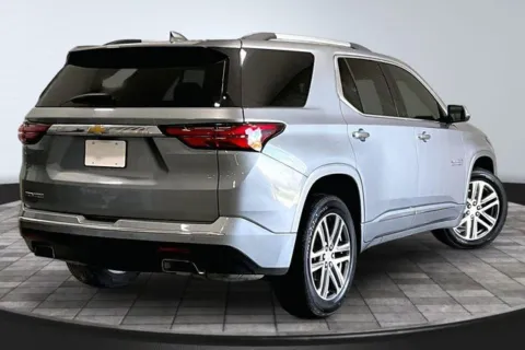 More photos of 2023 Chevrolet Traverse High Country at Southwest Auto Sales, IN