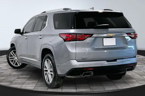 More photos of 2023 Chevrolet Traverse High Country at Southwest Auto Sales, IN