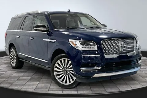 Blue 2019 Lincoln Navigator L Reserve for sale in Roanoke, IN