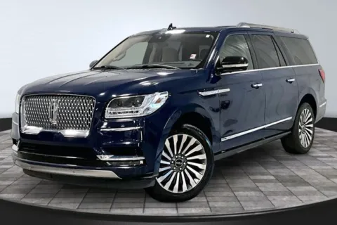 Another view of 2019 Lincoln Navigator L Reserve for sale in Roanoke, IN at Southwest Auto Sales