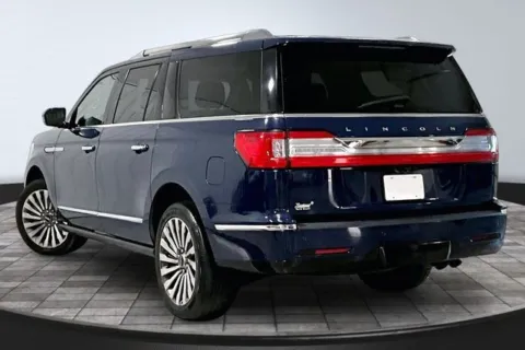 More photos of 2019 Lincoln Navigator L Reserve at Southwest Auto Sales, IN