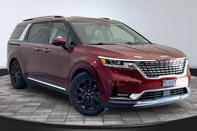 Red 2022 Kia Carnival SX Prestige for sale in Roanoke, IN