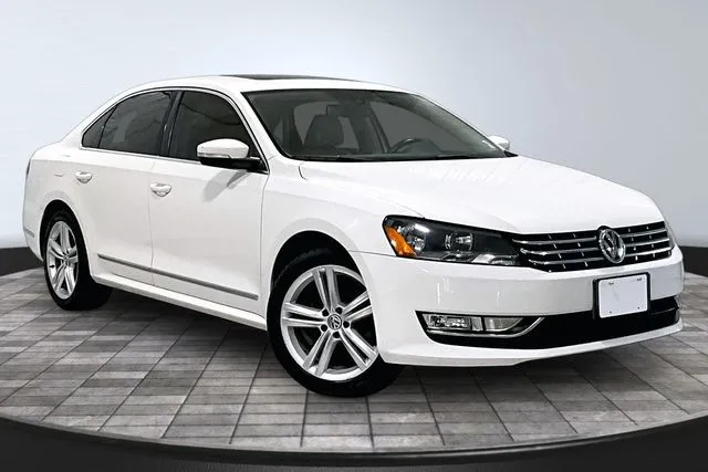 White 2013 Volkswagen Passat TDI SEL Premium for sale in Roanoke, IN