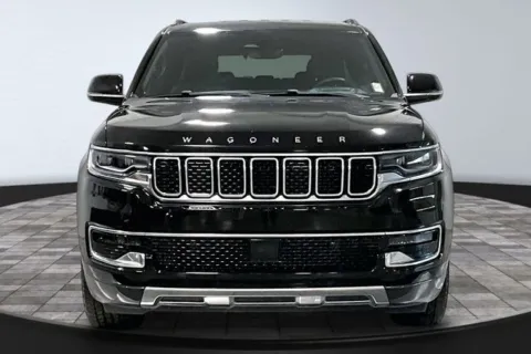 Photos of 2022 Jeep Wagoneer Series III for sale in Roanoke, IN at Southwest Auto Sales
