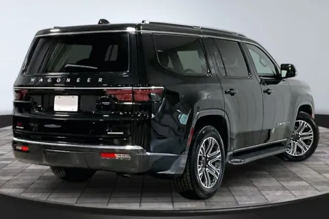 More photos of 2022 Jeep Wagoneer Series III at Southwest Auto Sales, IN