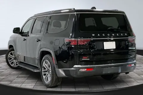 More photos of 2022 Jeep Wagoneer Series III at Southwest Auto Sales, IN