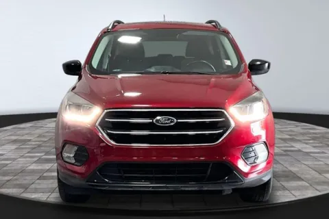 Photos of 2017 Ford Escape SE for sale in Roanoke, IN at Southwest Auto Sales
