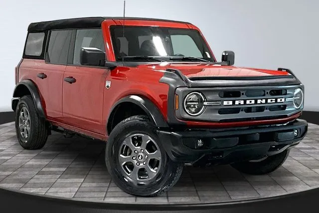 2023 Ford Bronco Big Bend Mid (222A) 4x4's photo