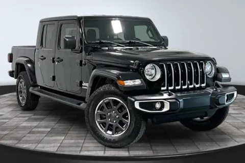 Black 2021 Jeep Gladiator Overland for sale in Roanoke, IN