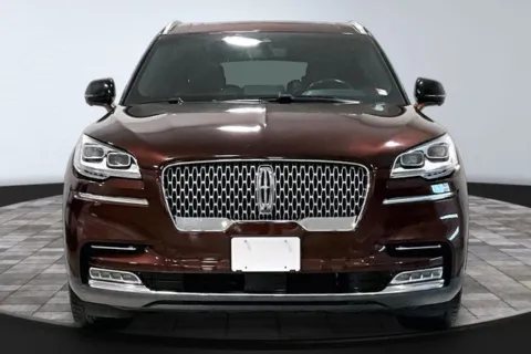 Photos of 2020 Lincoln Aviator Reserve for sale in Roanoke, IN at Southwest Auto Sales