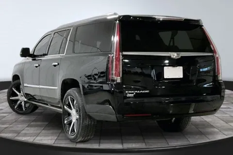 More photos of 2017 Cadillac Escalade ESV Premium at Southwest Auto Sales, IN