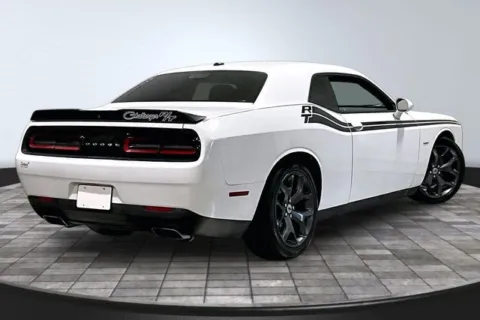 More photos of 2019 Dodge Challenger R/T at Southwest Auto Sales, IN