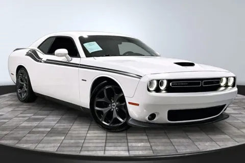 White 2019 Dodge Challenger R/T for sale in Roanoke, IN