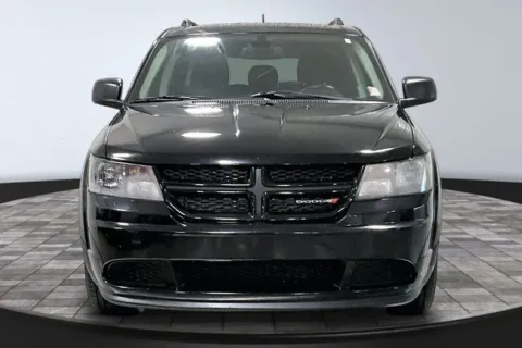 Photos of 2020 Dodge Journey SE for sale in Roanoke, IN at Southwest Auto Sales