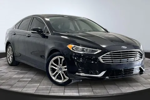 Black 2019 Ford Fusion SEL for sale in Roanoke, IN