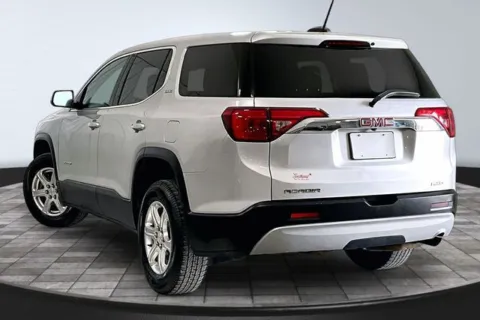 More photos of 2019 GMC Acadia SLE-1 at Southwest Auto Sales, IN