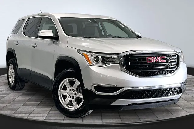 Silver 2019 GMC Acadia SLE-1 for sale in Roanoke, IN