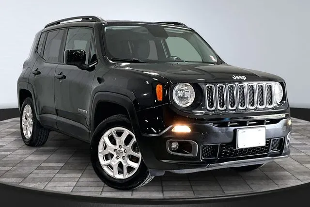 2017 Jeep Renegade Latitude 4x4's photo