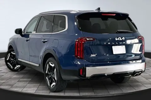 More photos of 2025 Kia Telluride S at Southwest Auto Sales, IN