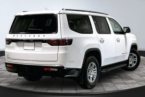 More photos of 2023 Jeep Wagoneer at Southwest Auto Sales, IN
