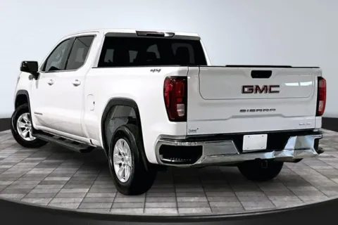More photos of 2022 GMC Sierra 1500 SLE at Southwest Auto Sales, IN