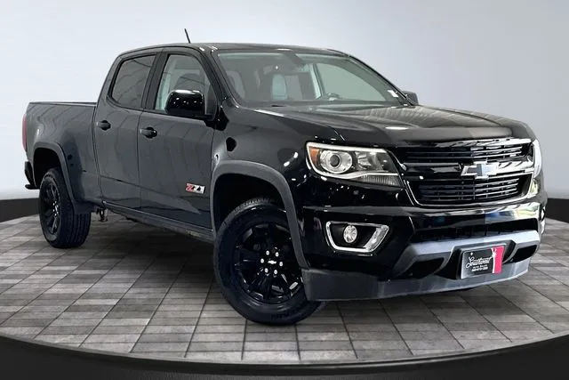 Black 2019 Chevrolet Colorado Z71 for sale in Roanoke, IN