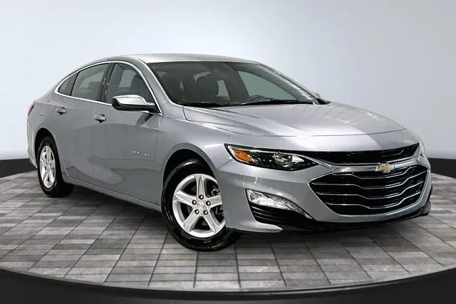 Gray 2024 Chevrolet Malibu LT for sale in Roanoke, IN