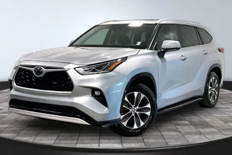 Another view of 2023 Toyota Highlander XLE for sale in Roanoke, IN at Southwest Auto Sales