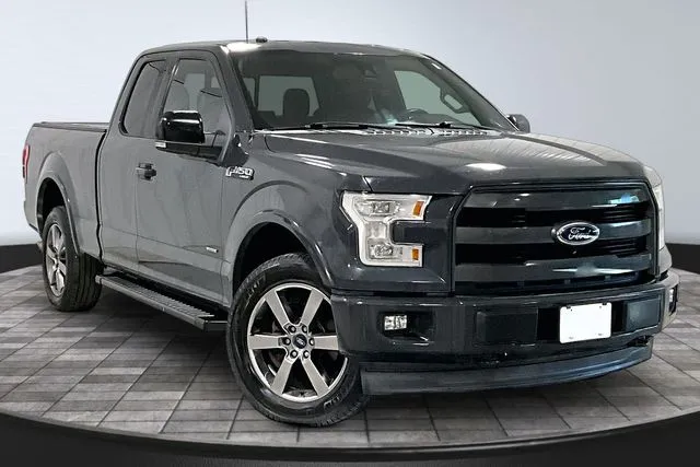 Gray 2017 Ford F-150 Lariat for sale in Roanoke, IN