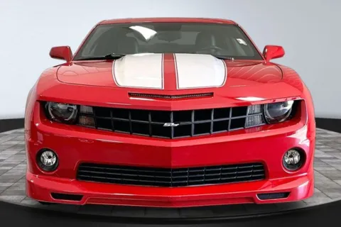 Photos of 2010 Chevrolet Camaro SS for sale in Roanoke, IN at Southwest Auto Sales