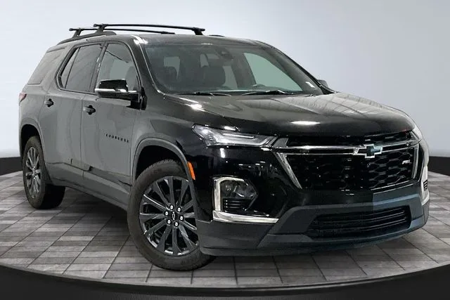 Black 2023 Chevrolet Traverse RS for sale in Roanoke, IN