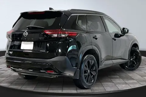 More photos of 2023 Nissan Rogue SV at Southwest Auto Sales, IN
