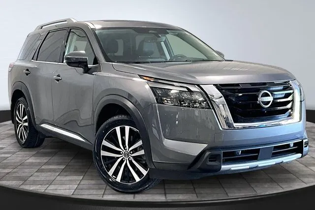 Gray 2025 Nissan Pathfinder Platinum for sale in Roanoke, IN