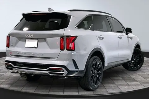 More photos of 2022 Kia Sorento SX at Southwest Auto Sales, IN