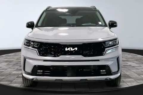 Photos of 2022 Kia Sorento SX for sale in Roanoke, IN at Southwest Auto Sales
