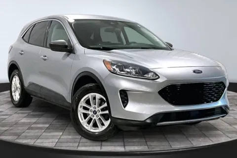 Silver 2022 Ford Escape SE for sale in Roanoke, IN