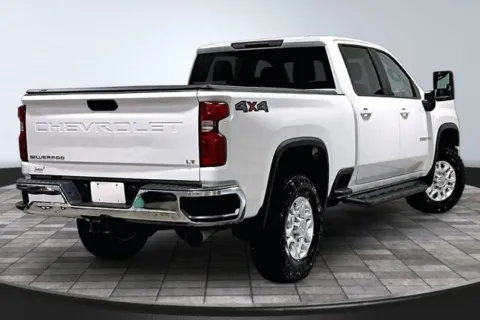 More photos of 2021 Chevrolet Silverado 2500HD LT at Southwest Auto Sales, IN