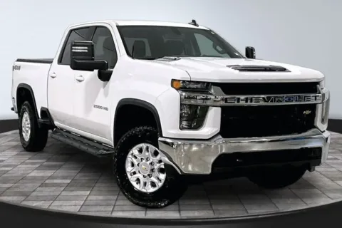White 2021 Chevrolet Silverado 2500HD LT for sale in Roanoke, IN