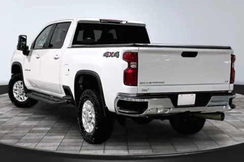 More photos of 2021 Chevrolet Silverado 2500HD LT at Southwest Auto Sales, IN