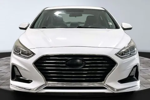 Photos of 2018 Hyundai Sonata SE for sale in Roanoke, IN at Southwest Auto Sales