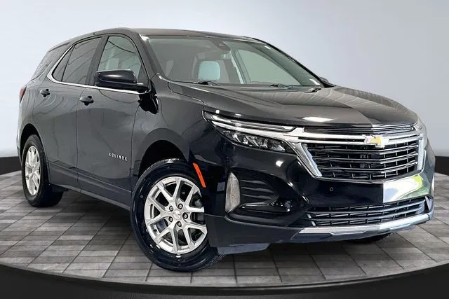 Black 2023 Chevrolet Equinox LT for sale in Roanoke, IN