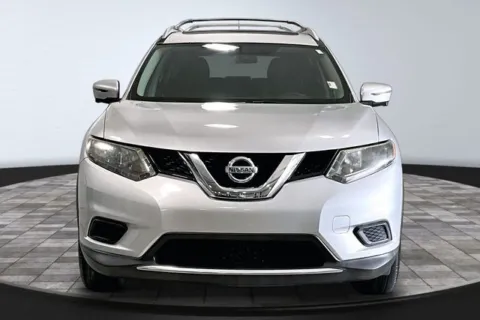 Photos of 2016 Nissan Rogue SV for sale in Roanoke, IN at Southwest Auto Sales