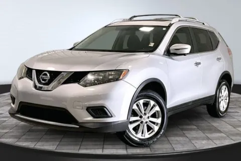 Another view of 2016 Nissan Rogue SV for sale in Roanoke, IN at Southwest Auto Sales