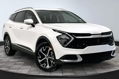White 2023 Kia Sportage Hybrid EX for sale in Roanoke, IN